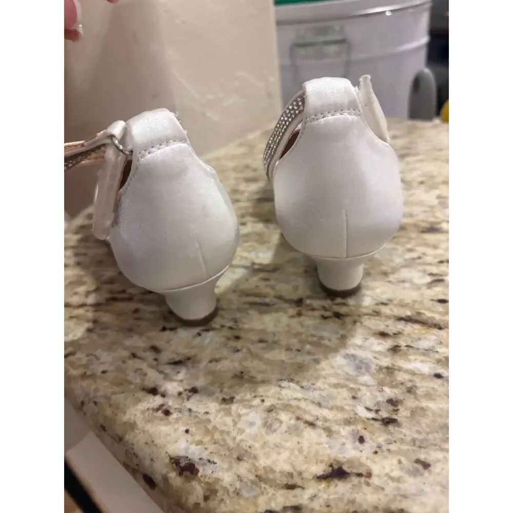 Dream Pairs Girls White Sparkly Rhinestone Bow Low Heel Dress Shoes - Sz 1/EU32